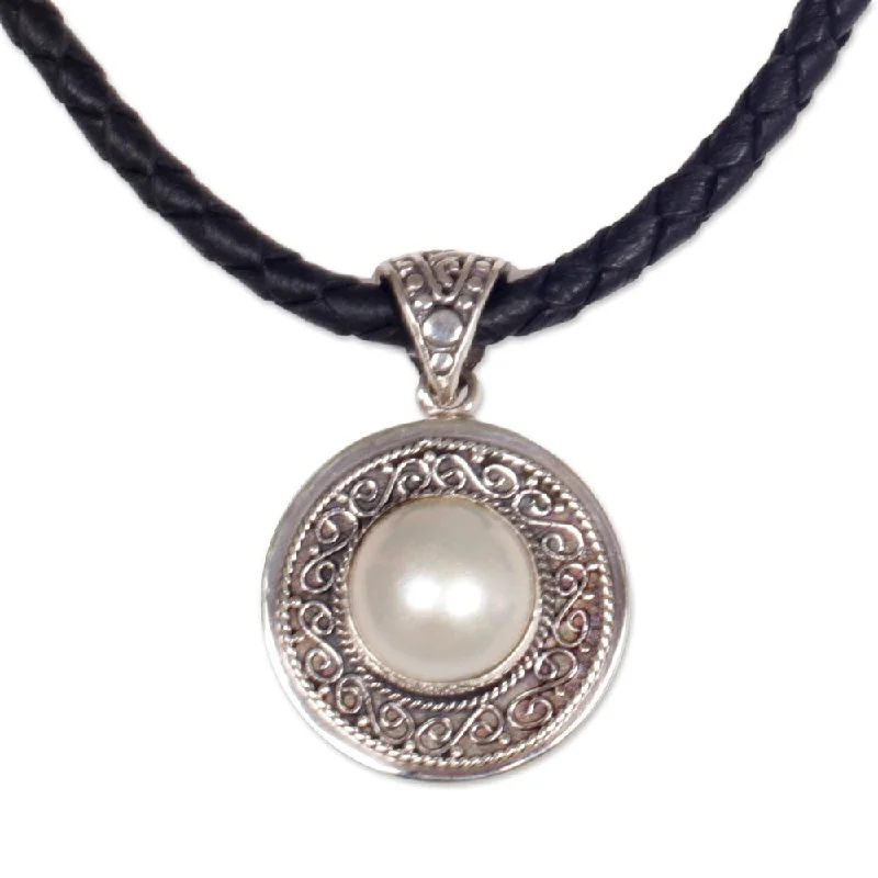 Onyx gem necklaces-Handmade Sterling Silver Pendant Necklace, 'Floral Ring' (Indonesia) - 7'6" x 9'6"