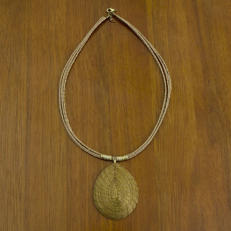 Alloy metal necklaces-Handmade Golden Grass 'Jalap o Minimalism' Necklace (Brazil)