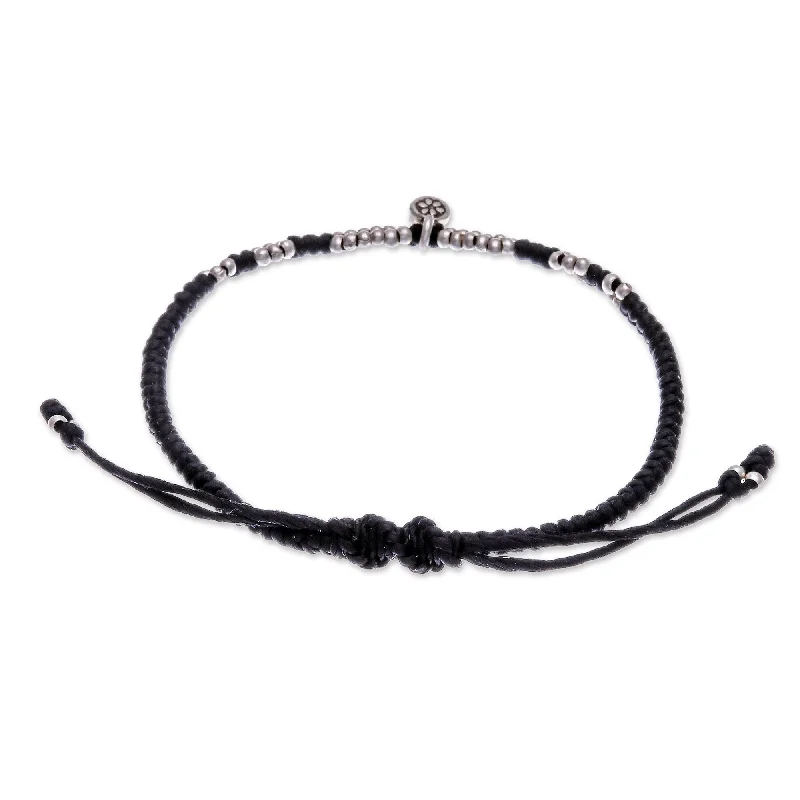 Oval shape bangles-Novica Handmade Petite Flower In Black Silver Pendant Macrame Bracelet